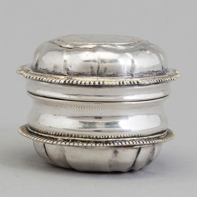 A Swedish 18th century parcel-gilt silver snuff-box, marked Anders Schotte, Uddevalla 1782.