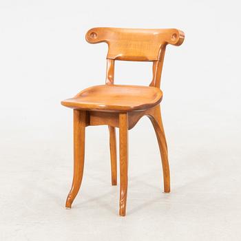 Antoni Gaudí, "Batlló" chair numbered CXVII.