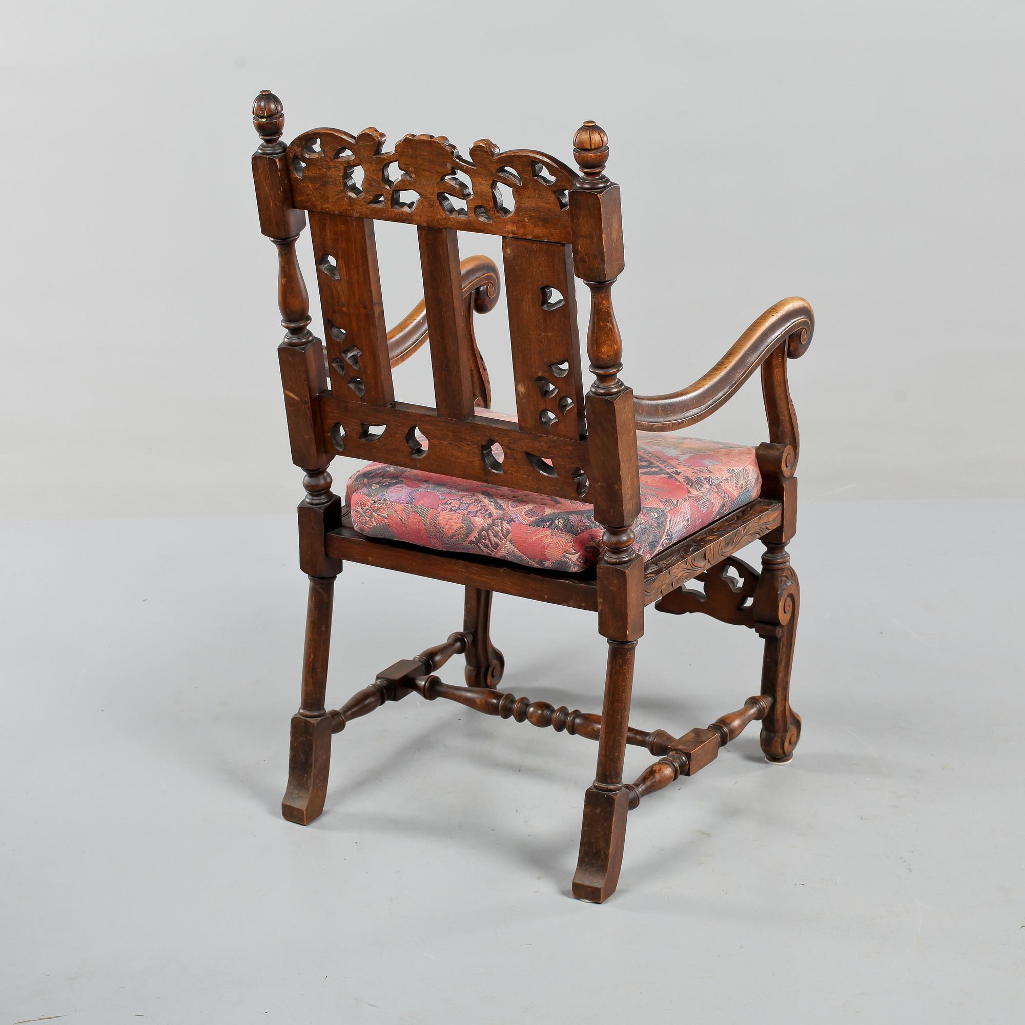 KARMSTOL, barockstil, 1900-talets första hälft.