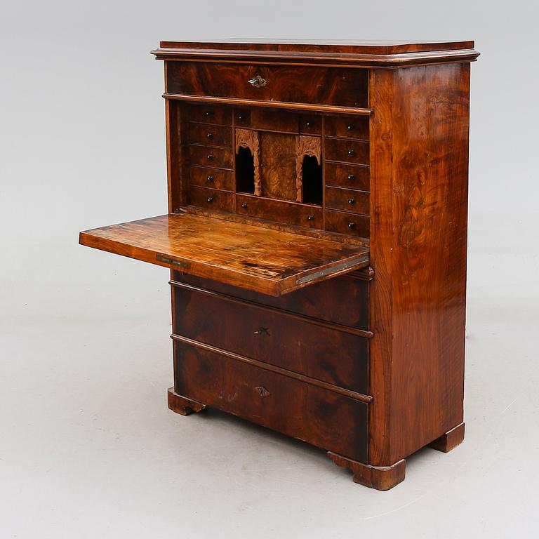 CHIFFONJÉ, 1800-talets andra hälft.