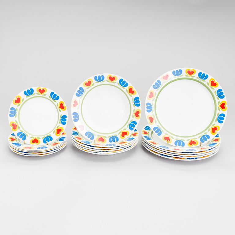 OLGA OSOL, A 1960'/70's 29 piece 'Könni' dinner set for Arabia Finland.
