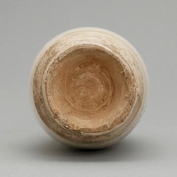 VAS, porslin, Kina, möjligen Tang dynastin (618-907).