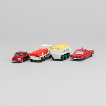 LESNEY MATCHBOX SERIES 4 st, bland annat DAF Girder Truck RW 58C-1.