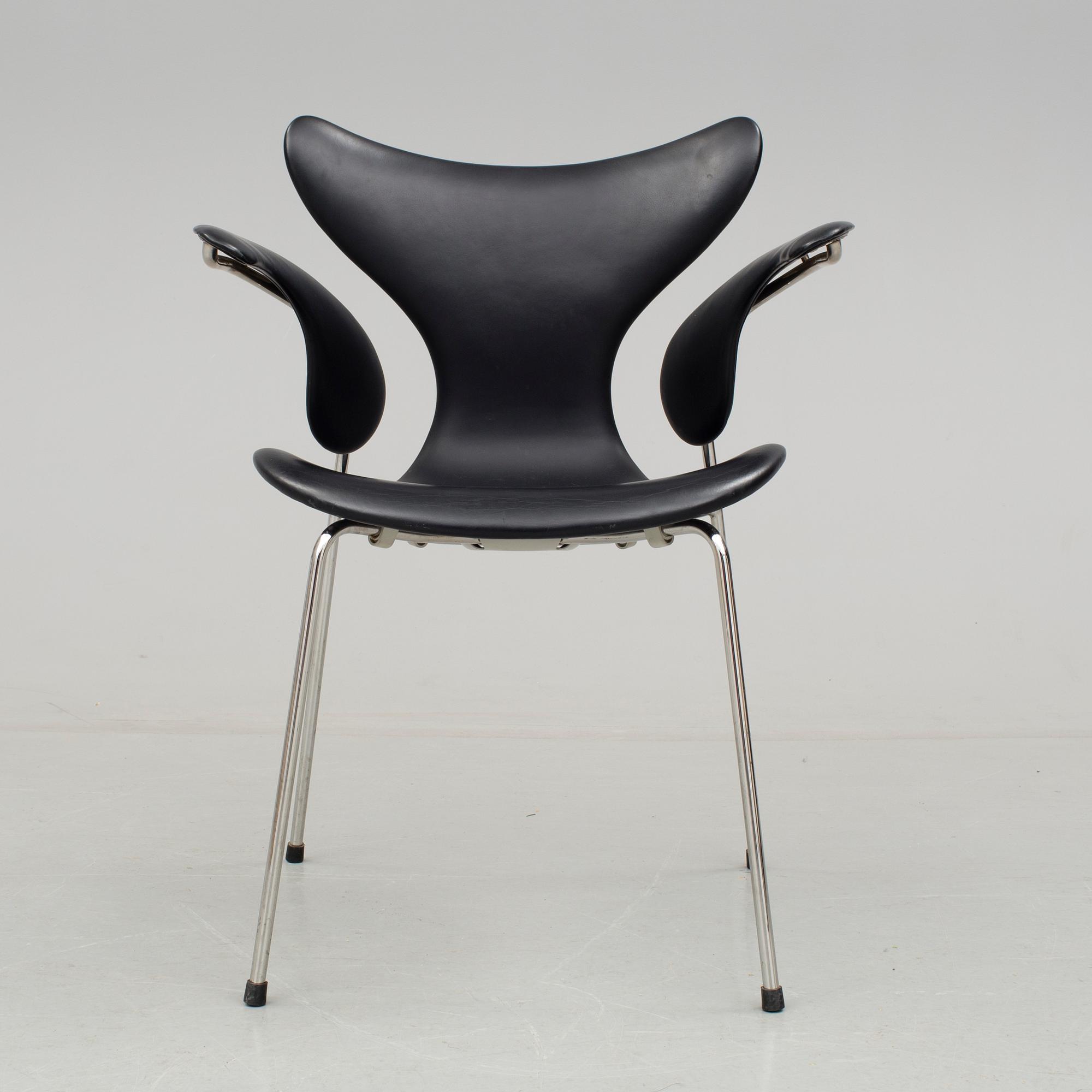STOL, "Måsen / Mågen", Arne Jacobsen, Fritz Hansen, 2007.