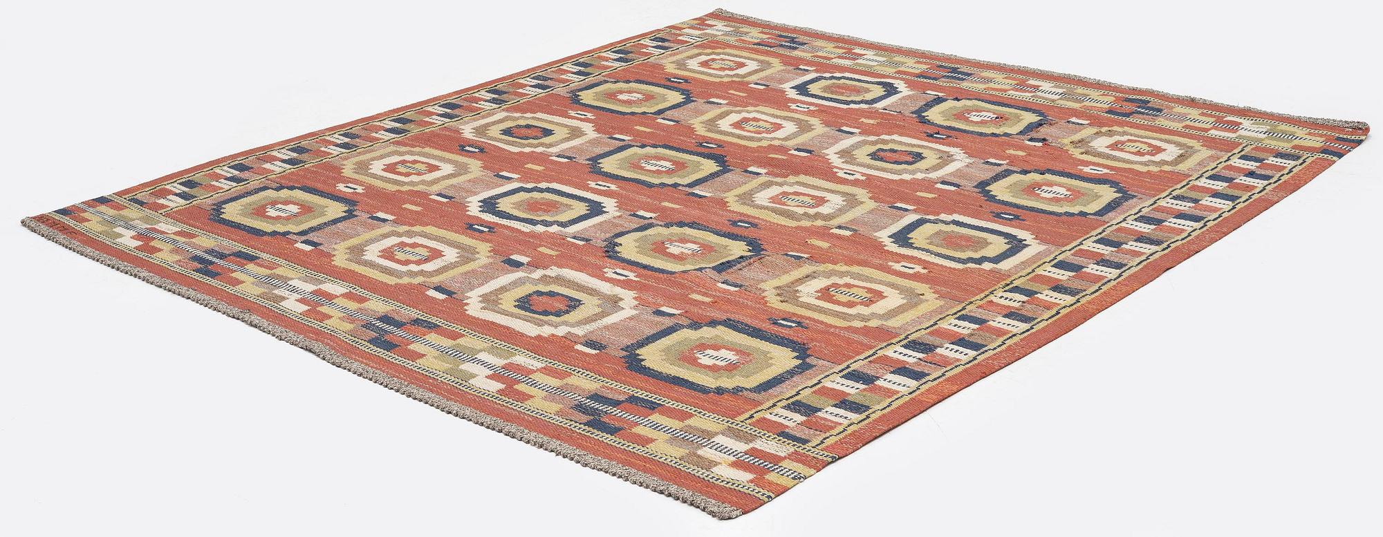 Märta Måås-Fjetterström, matta, "Röda åttan", rölakan, 228 x 205 cm, signerad AB MMF.