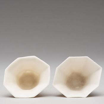 Two blanc de chine libation cups, Qing dynasty, 18th Century.