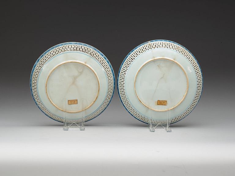 A pair of blue and white dishes, Qing dynasty, Qianlong (1736-95).