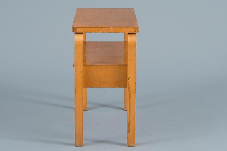 ALVAR AALTO, SIVUPÖYTÄ.