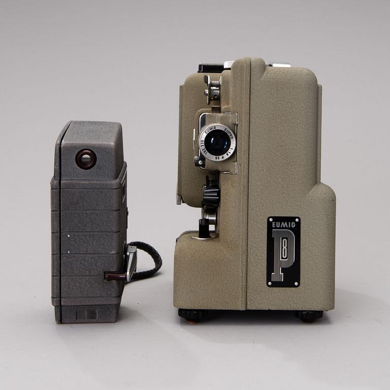 EUMIG E8 FILMPROJEKTOR OCH BELL & HOWELL TWO TWENTY  SMALFILMSKAMERA, 1950-tal.