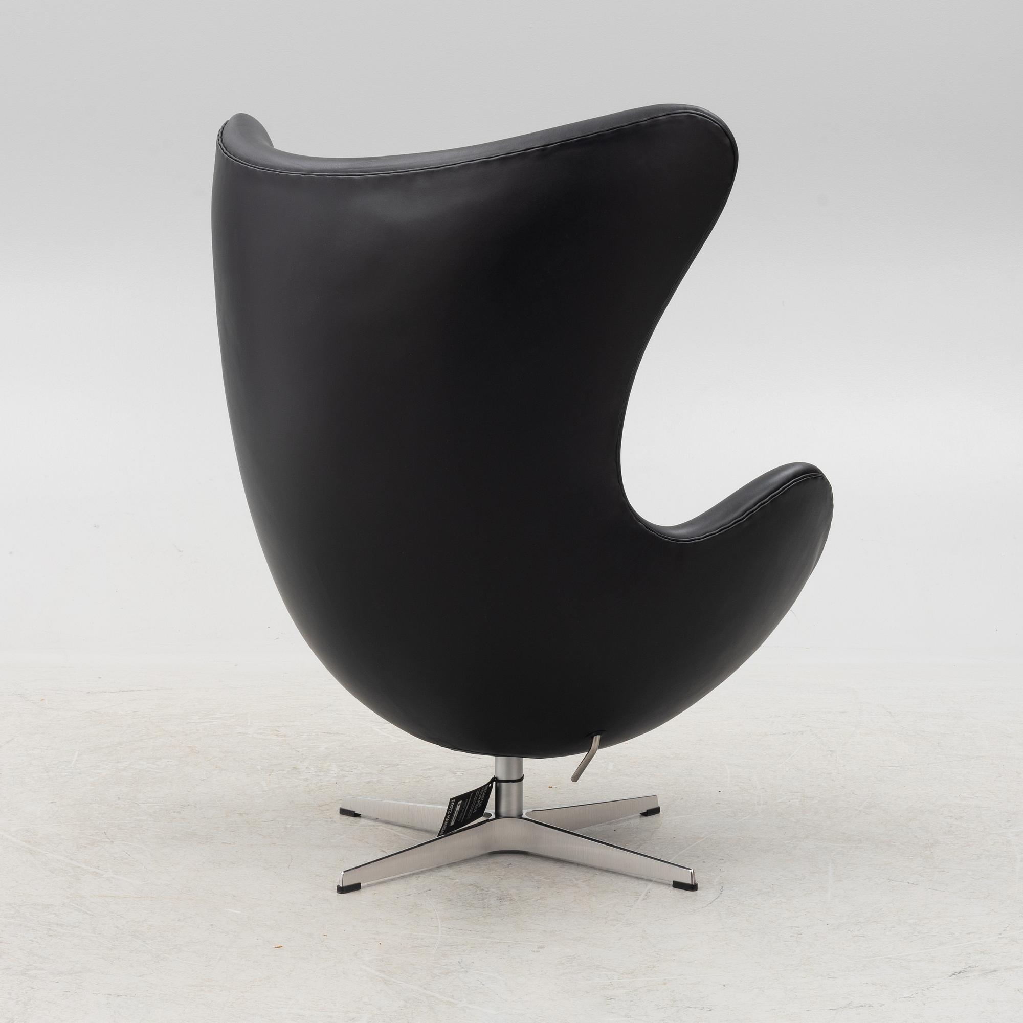 Arne Jacobsen, fåtölj, "Ägget", Fritz Hansen, Danmark, 2021.