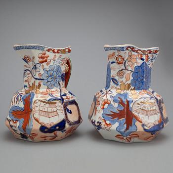 KANNOR, ett par, porslin, Europa 1800-tal.