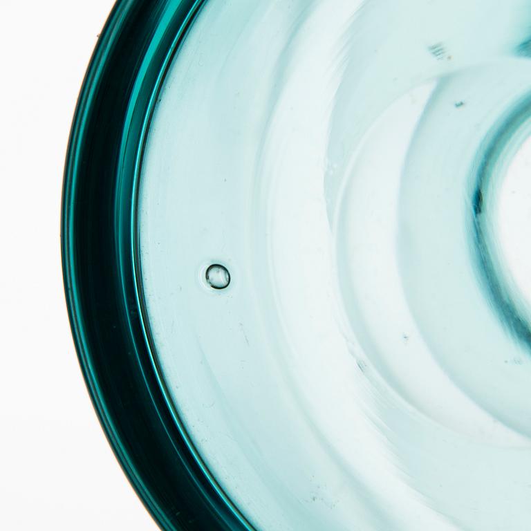 A decanter 'The Bells of Kremlin', signed K. Franck, Nuutajärvi, Notsjö -60.