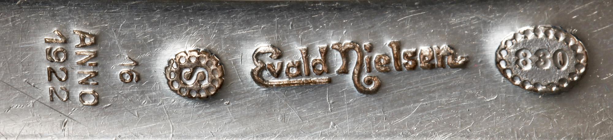 SLEV, silver, Evald Nielsen för Georg Jensen, Danmark 1922. Vikt ca 80 gram.