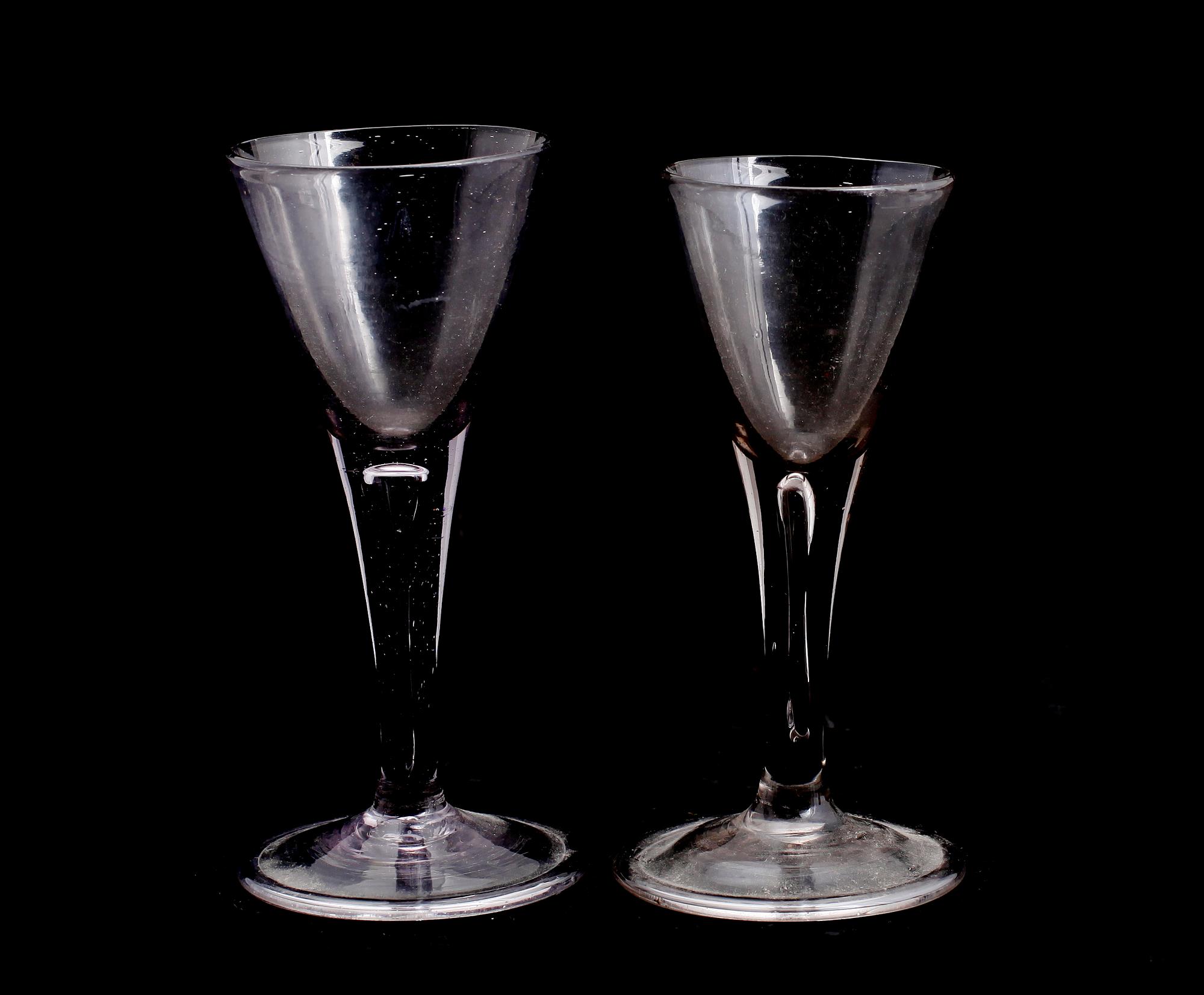 VINGLAS, 2 st, sekelskiftet 1800.