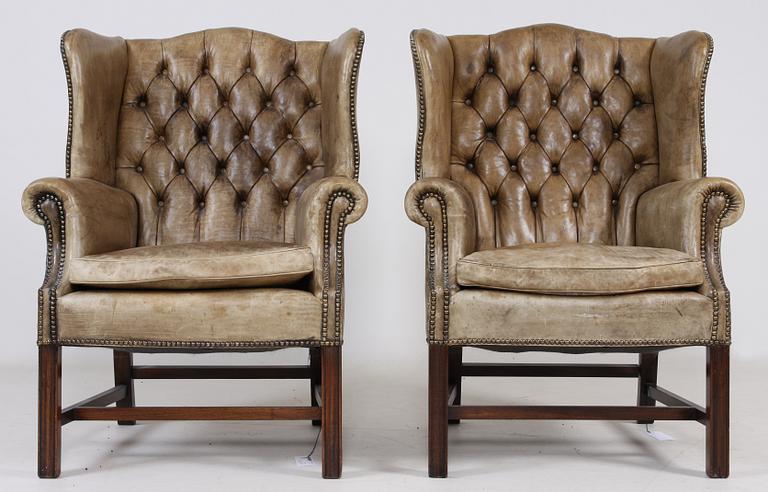 FÅTÖLJER, ett par, Chesterfieldmodell, 1900-tal.