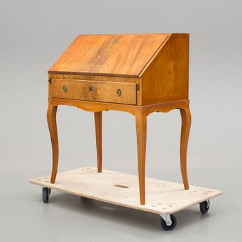 SEKRETÄR, gustaviansk stil, 1900-tal.