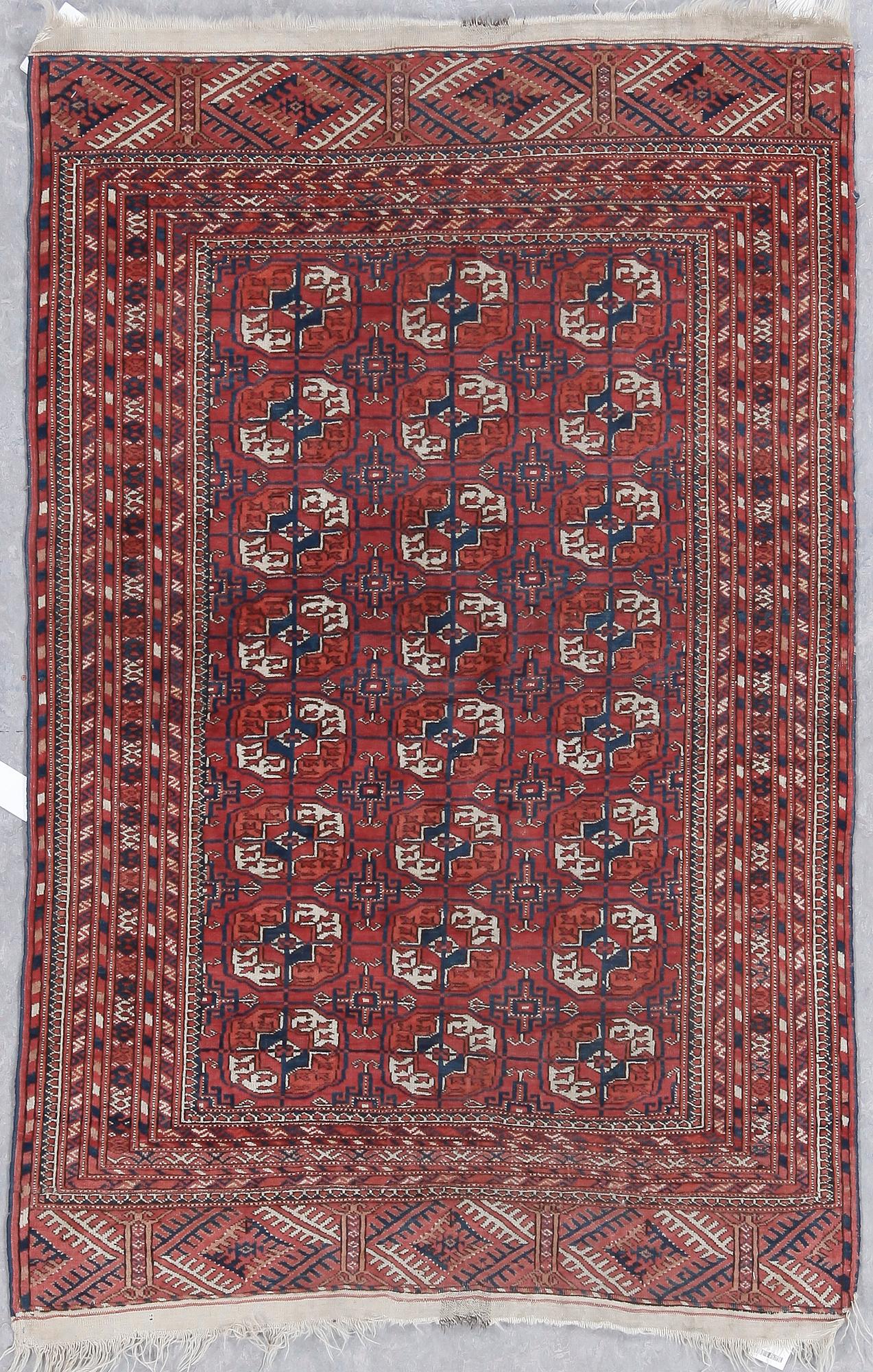 MATTA, semiantik Tekke. Ca 148,5 x 98 cm.