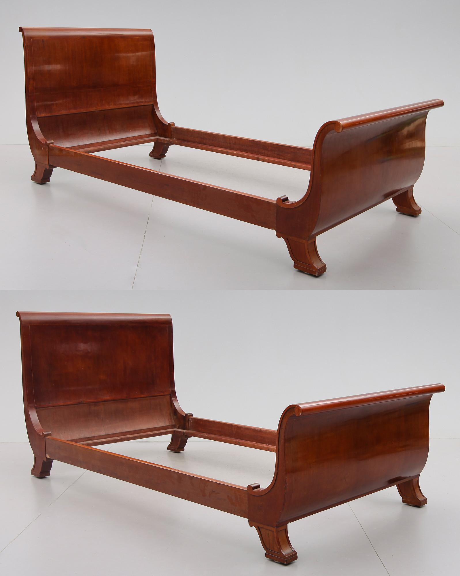 SÄNGAR, 1 par, 1800-talets mitt.