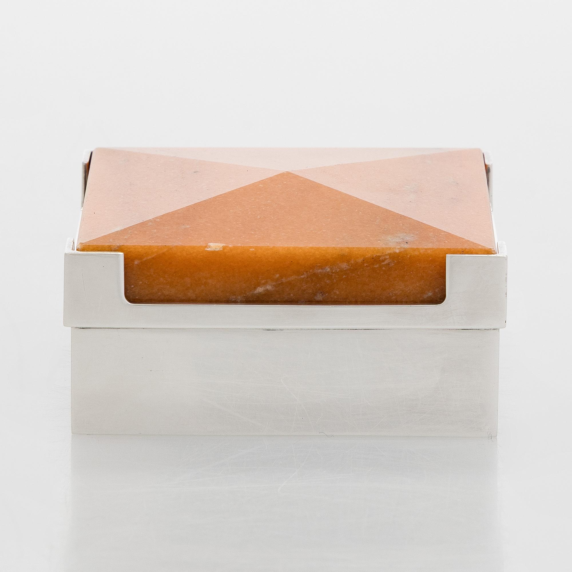 Bertel Gardberg, A lidded silver box with rosewood interior,  for Kultateollisuus, Turku 1968.
