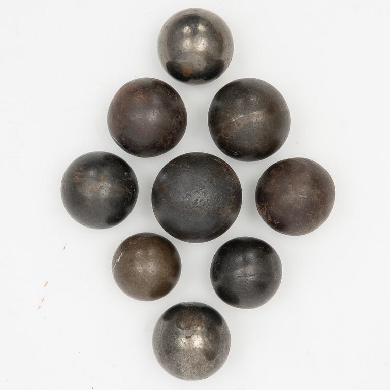 Cannonballs, 9 pcs. 17th/18th century.