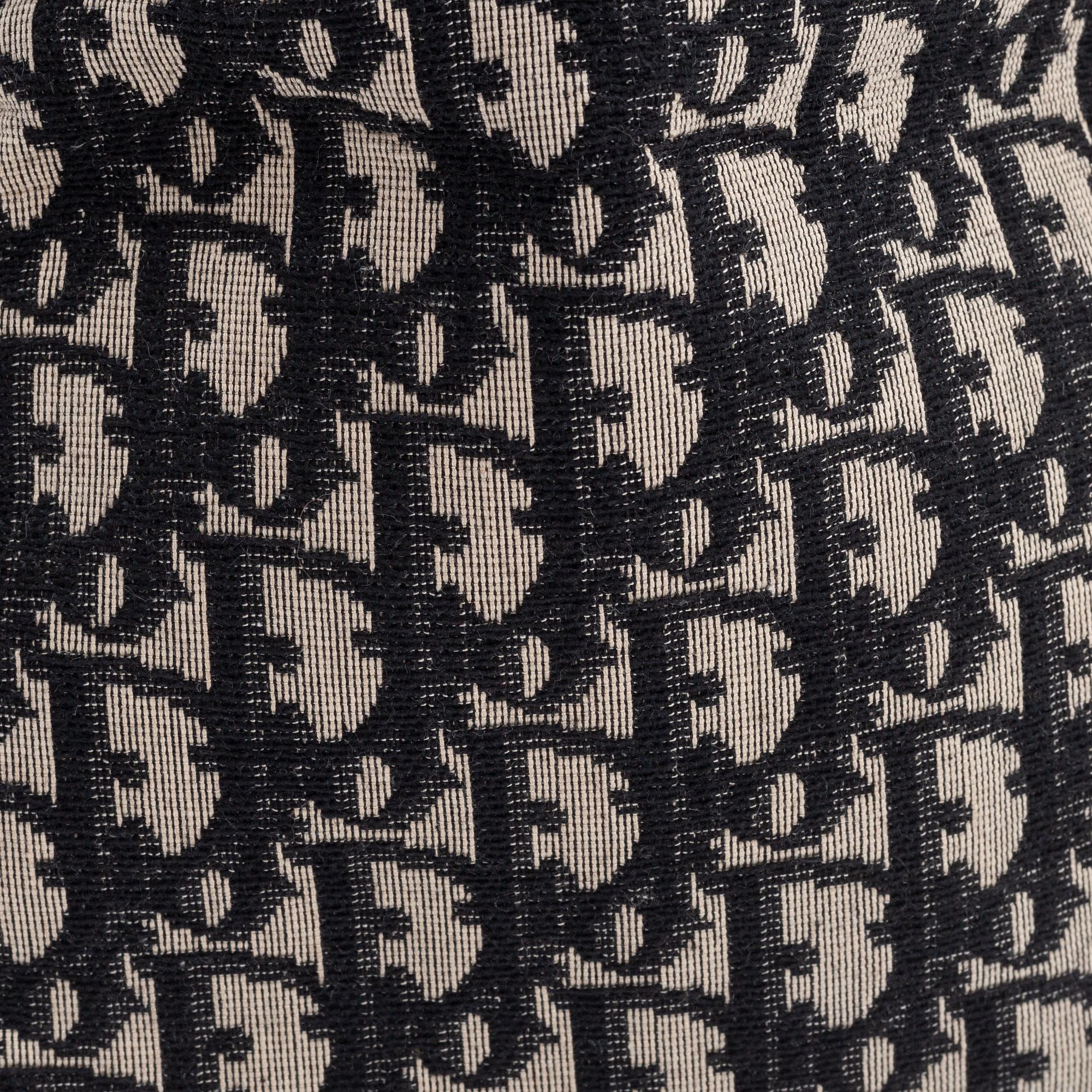 Christian Dior, weekendväska med paraply.