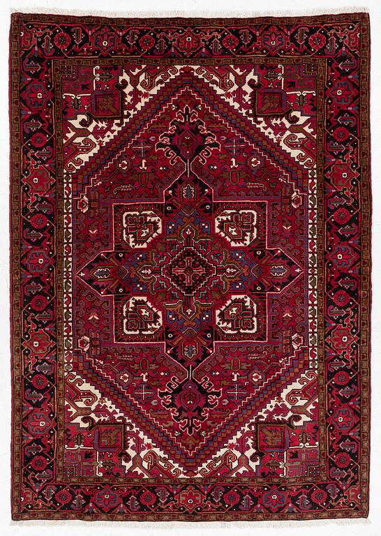 A carpet, Heriz/Gorovan, ca 287 x 205 cm.
