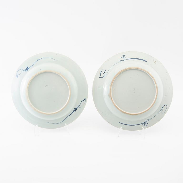 Bowl and plates, 2 pcs, China, 17th/18th century, porcelain.