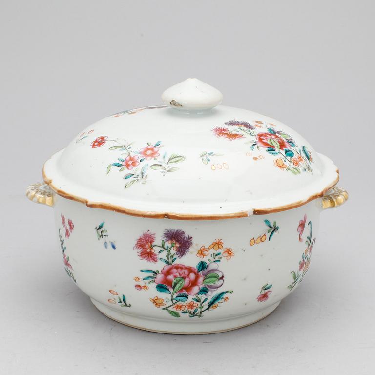 TERRIN med LOCK, porslin, Kina, Qianlong 1736-1795.