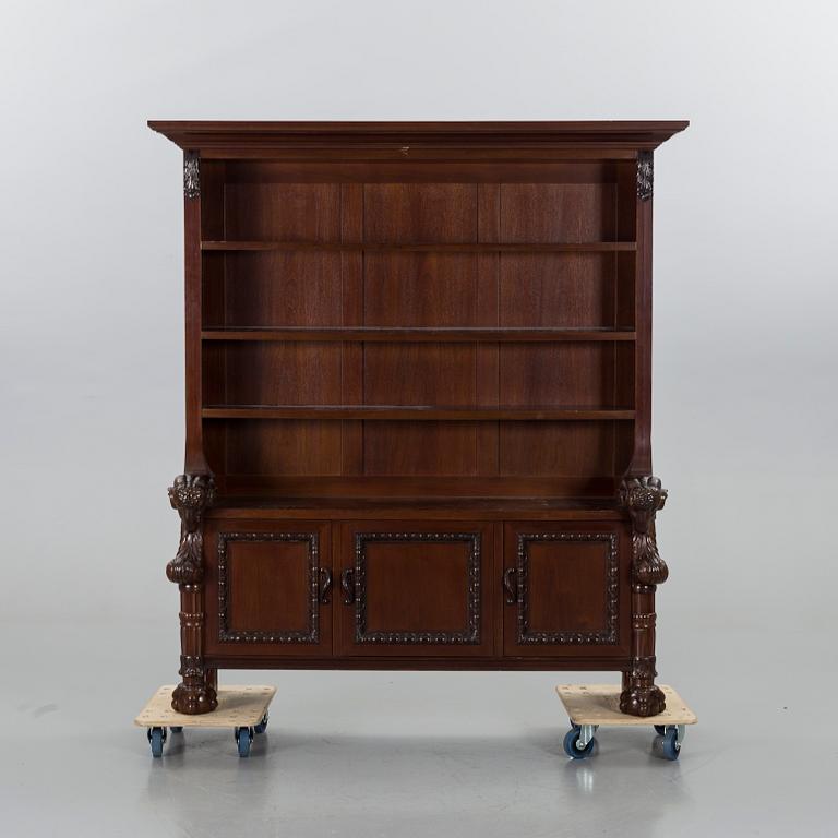 BOKHYLLA, Charles Persson, Malmö, 1914.