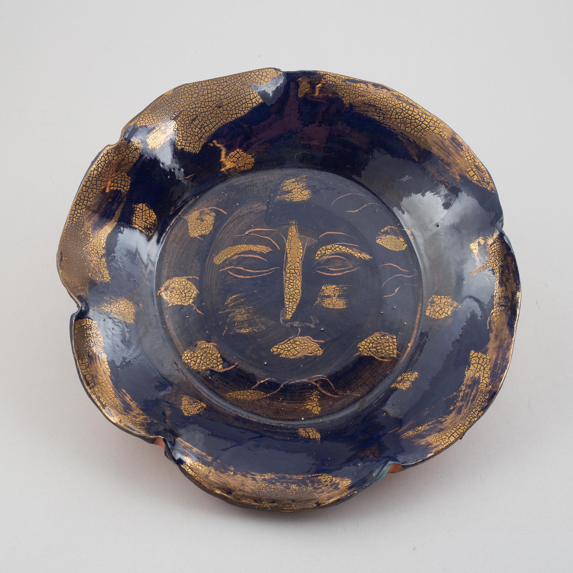 Hertha Hillfon, a bowl, glazed stoneware, signed.