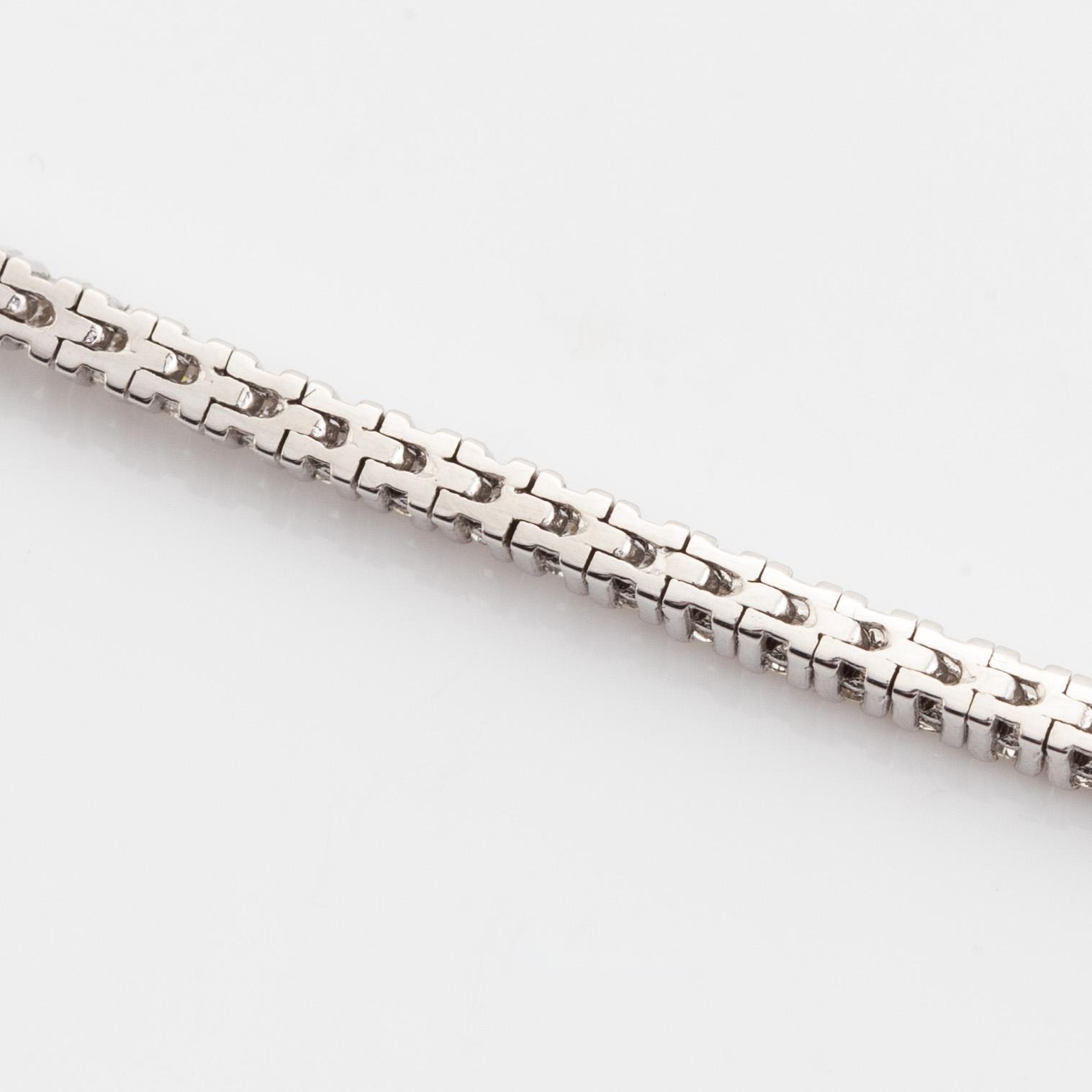 Collier, rivière, med briljantslipade diamanter, med HRD report.