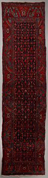 GALLERIMATTA, orientalisk, modern tillverkning, ca 470 x 125 cm.
