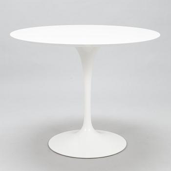 EERO SAARINEN, matbord, "Tulip", Knoll 2020.