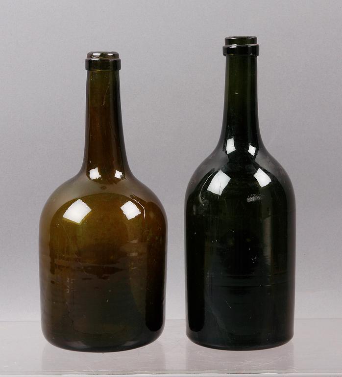 FLASKOR, 2 st, 1800-tal.