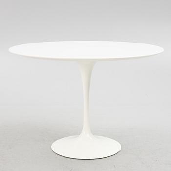 Eero Saarinen, a 'Tulip' dining table, Knoll International.