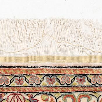 Rug, silk Kaysari, approx. 116 x 63 cm.