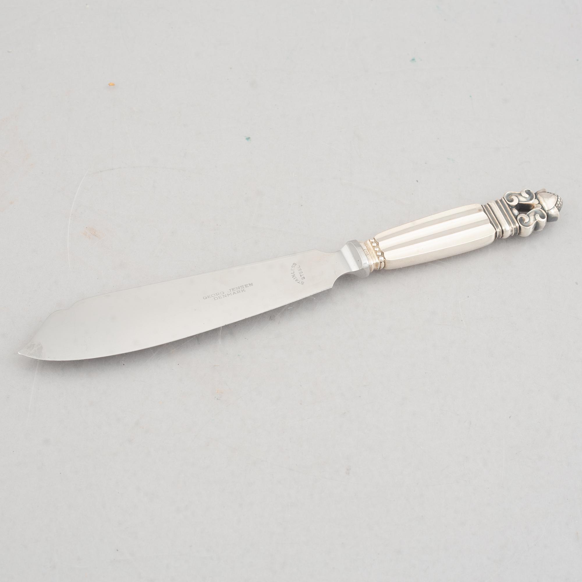 Johan Rohde, a 63-piece sterling silver flat wear set, "Konge"/"Acorn", Georg Jensen, Denmark.