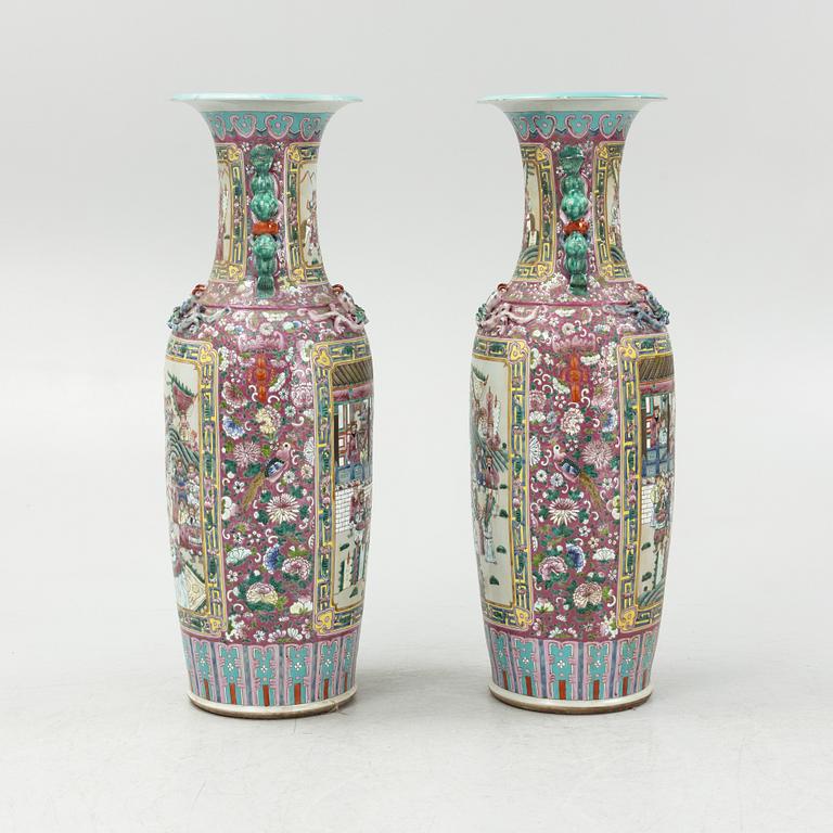 A pair of large Kanton style floor vases, China, 20th century.