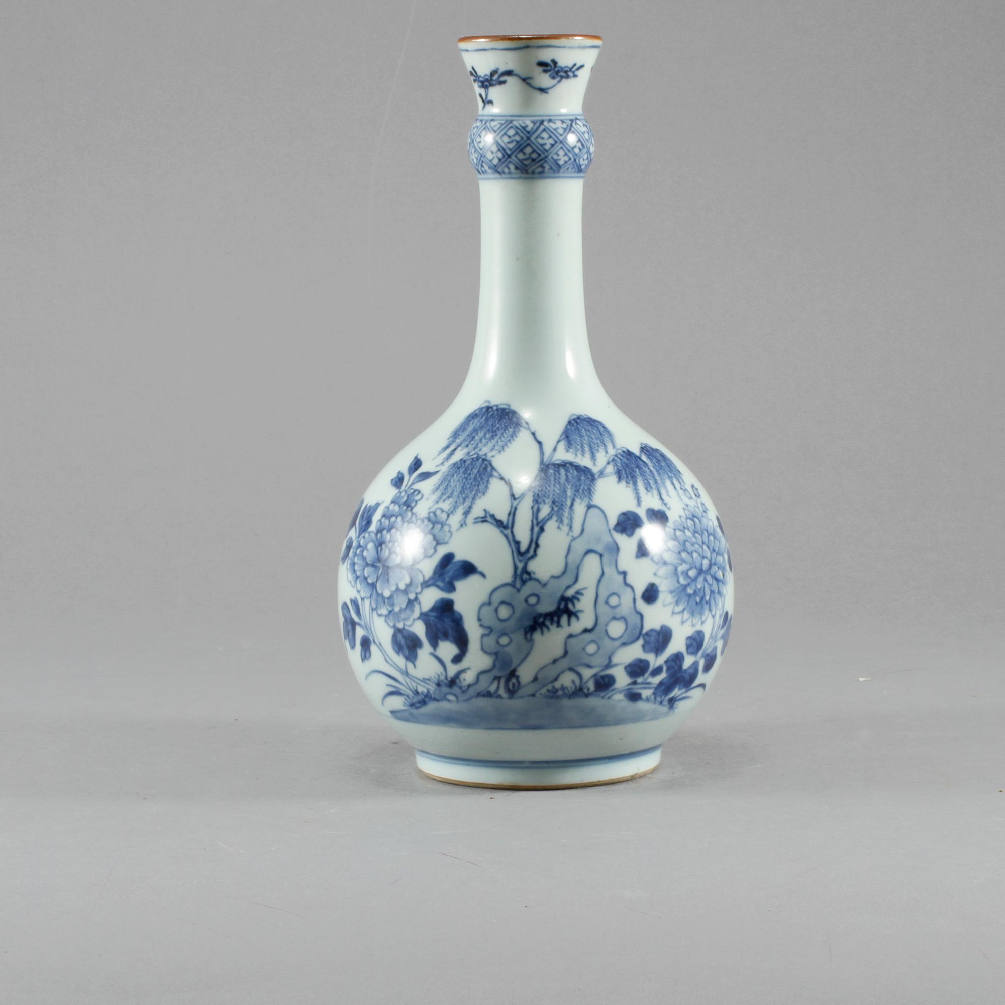 VAS, porslin, Kina, 1700-tal.