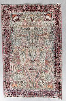 MATTA, semiantik, Kirman figural. ca 222x140 cm.