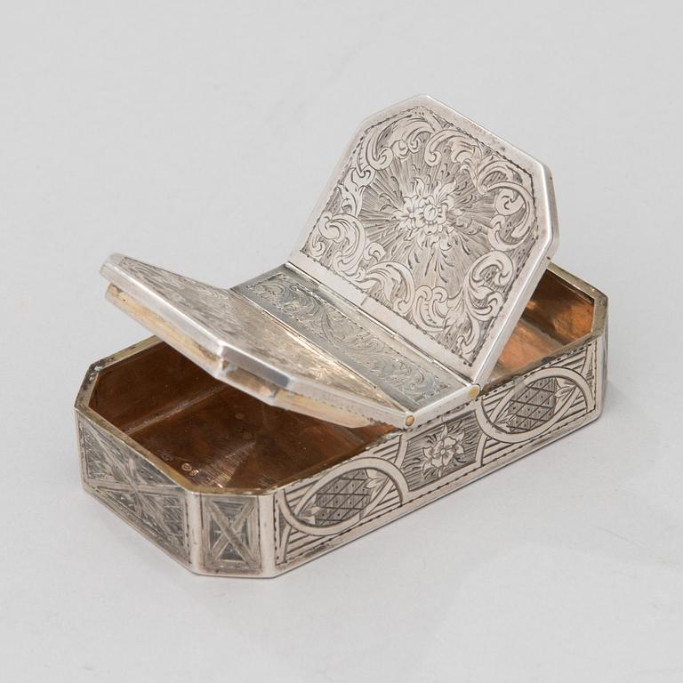 A RUSSIAN SNUFF BOX, silver, Moscow 1856?, goldsmith N.Mishailov, essay master Viktor Sasikov 1855-1888.