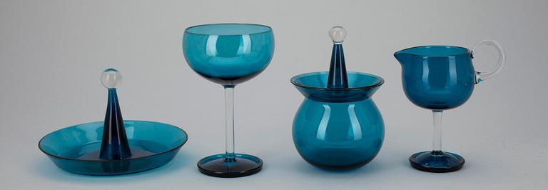 SERVIS DELAR, 4 st, glas "Harlekin", design Nanny Still, Riihimäen Lasi 1958-1968.