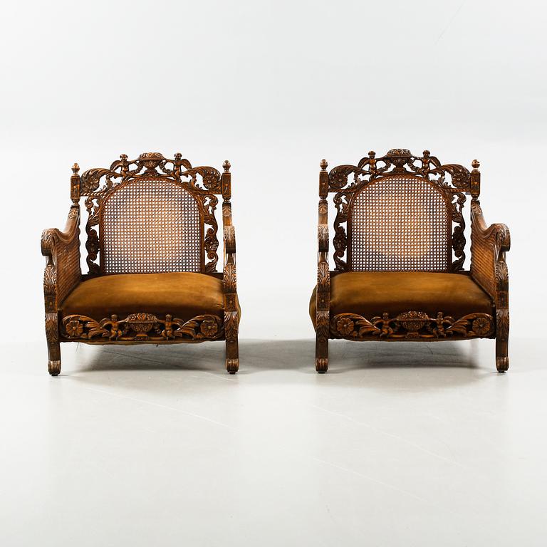 A pair of armchair from the first half of the 20th century.