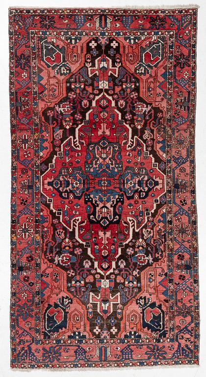 Rug, Nahavad, approx. 300 x 196 cm.