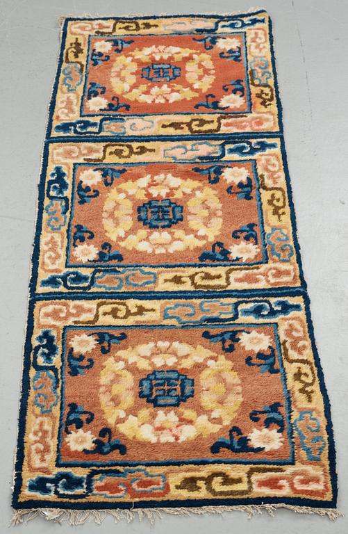 A MEDITATION RUG, a semi-antique Ningxia, China, ca 164,5 x 57,5-58,5 cm.