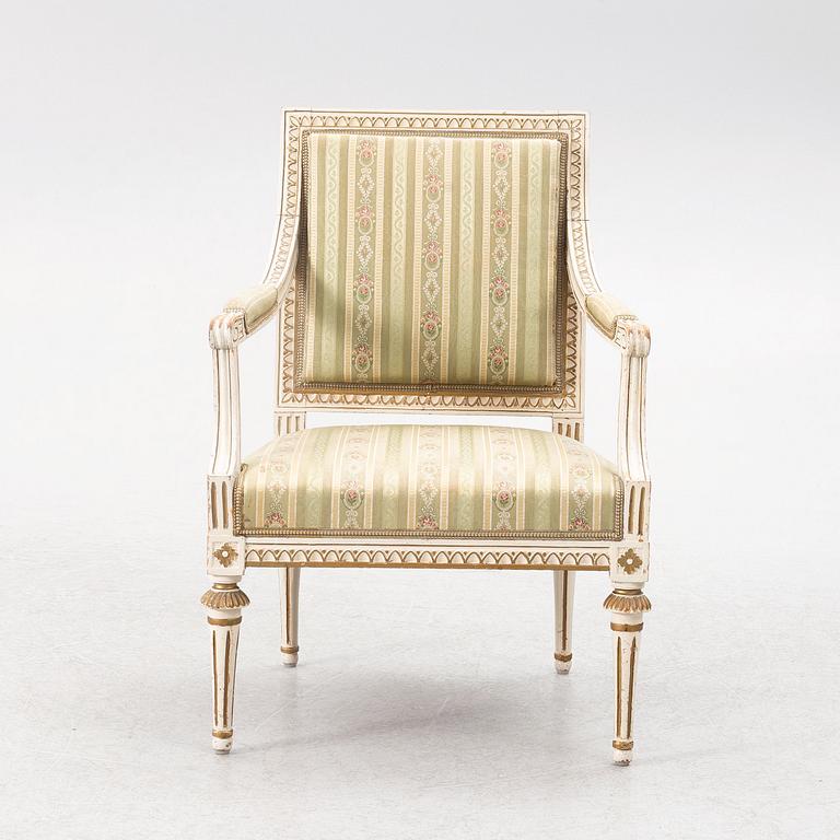 Armchair, by Ephraim Ståhl, (master in Stockholm 1794-1820). Late Gustavian.