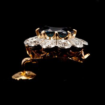 ÖRHÄNGEN, guld 14K, fasettslipade safirer, små diamanter. Vikt 3,9 g.