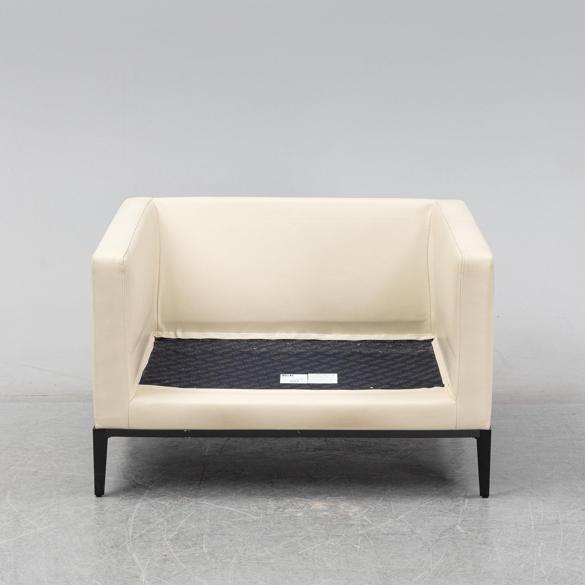 An 'Ac Lounge chair' by Antonio Citterio, B&B Italia.