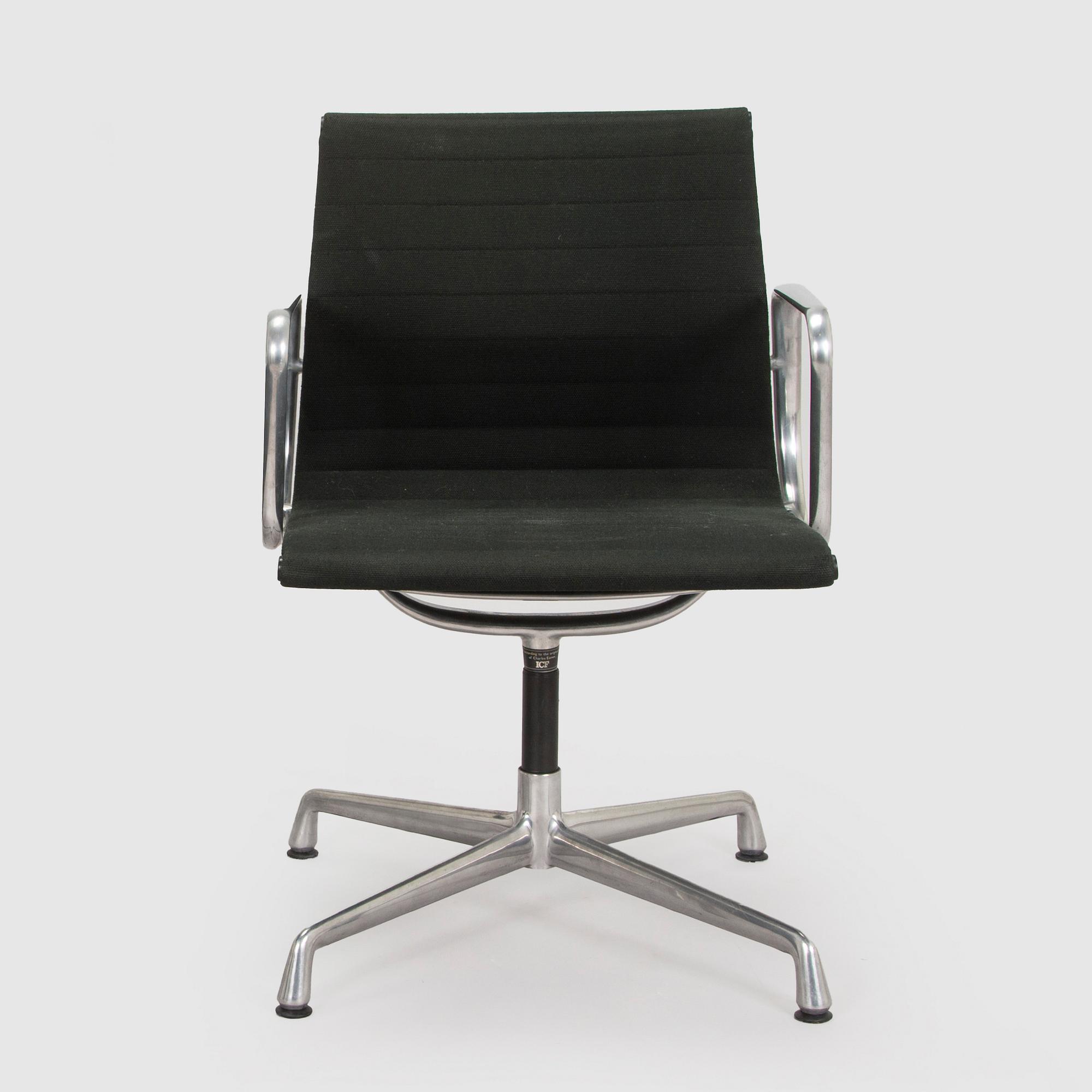 Charles & Ray Eames, karmstol, "EA108", licenstillverkad av ICF, Italia, 1970/80-tal.