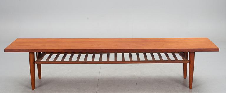 BÄNK. "Domi 27" design Nils Jonsson för Hugo Troeds. "Bra Bohag". 1950/60-tal.